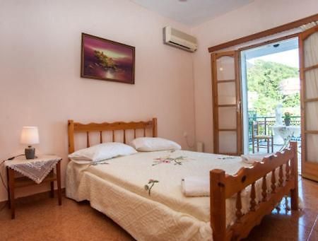 Fernanda'S Traditional 2 Floor House Villa Poros  Exterior foto