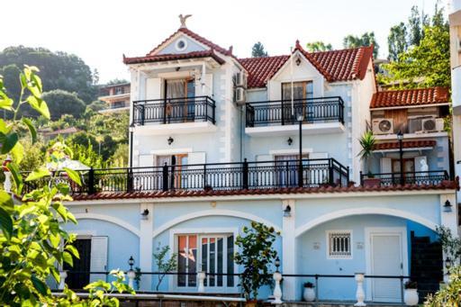 Fernanda'S Traditional 2 Floor House Villa Poros  Exterior foto
