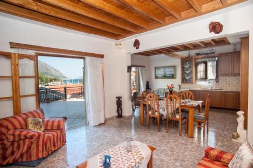 Fernanda'S Traditional 2 Floor House Villa Poros  Exterior foto