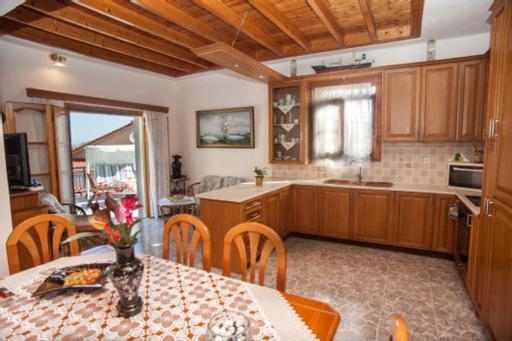 Fernanda'S Traditional 2 Floor House Villa Poros  Exterior foto